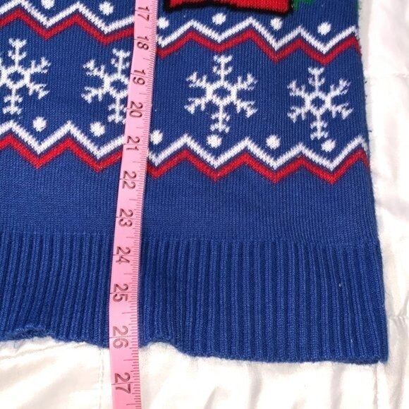 Hybrid Holiday Sweater Blue Snowflake Print With Scarf Motif Medium - Picture 7 of 7